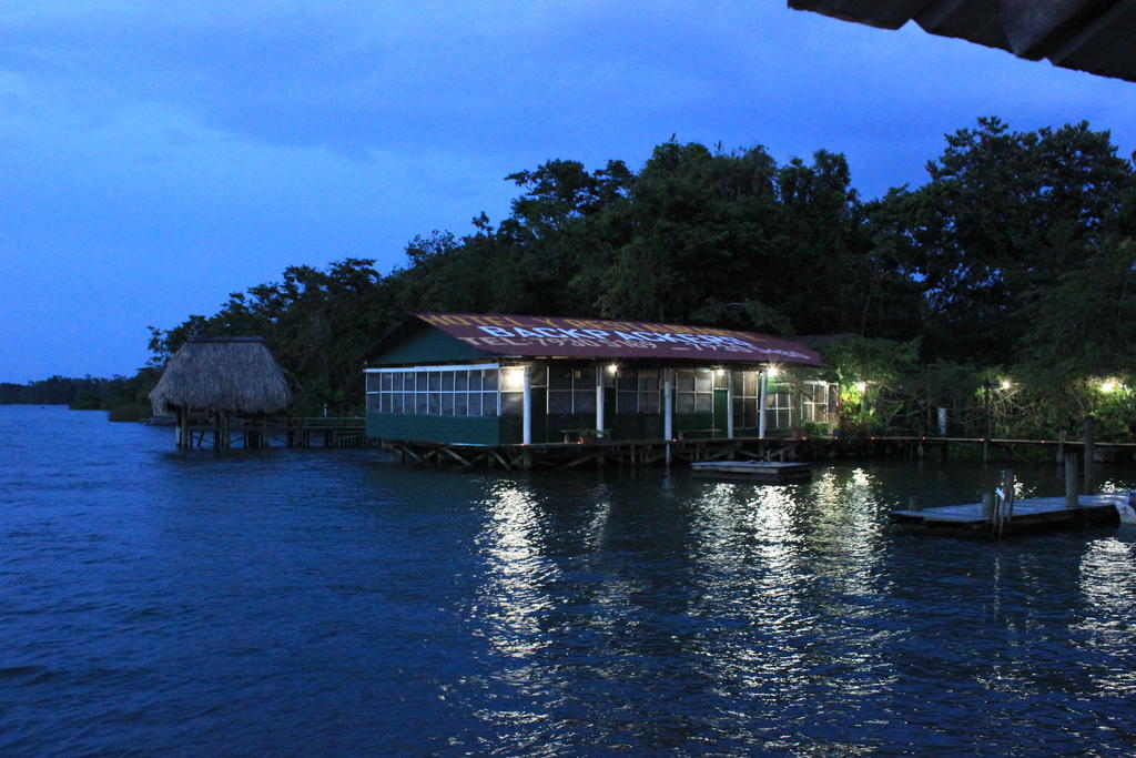 Hotel Y Restaurante Backpackers ริโอดุลเซ ภายนอก รูปภาพ